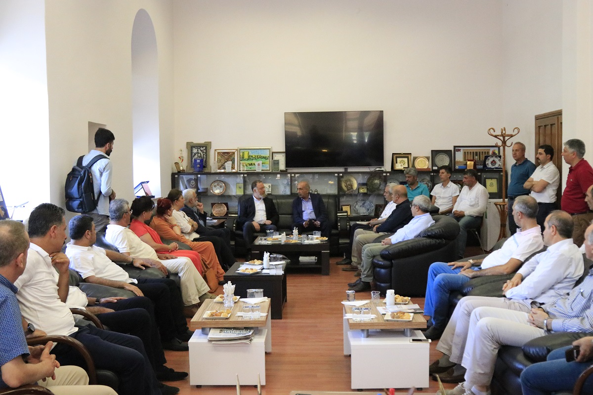 HDP Eş Genel Başkanı Sezai Temelli ve beraberindeki HDP Milletvekilleri Odamızı ziyaret ettiler