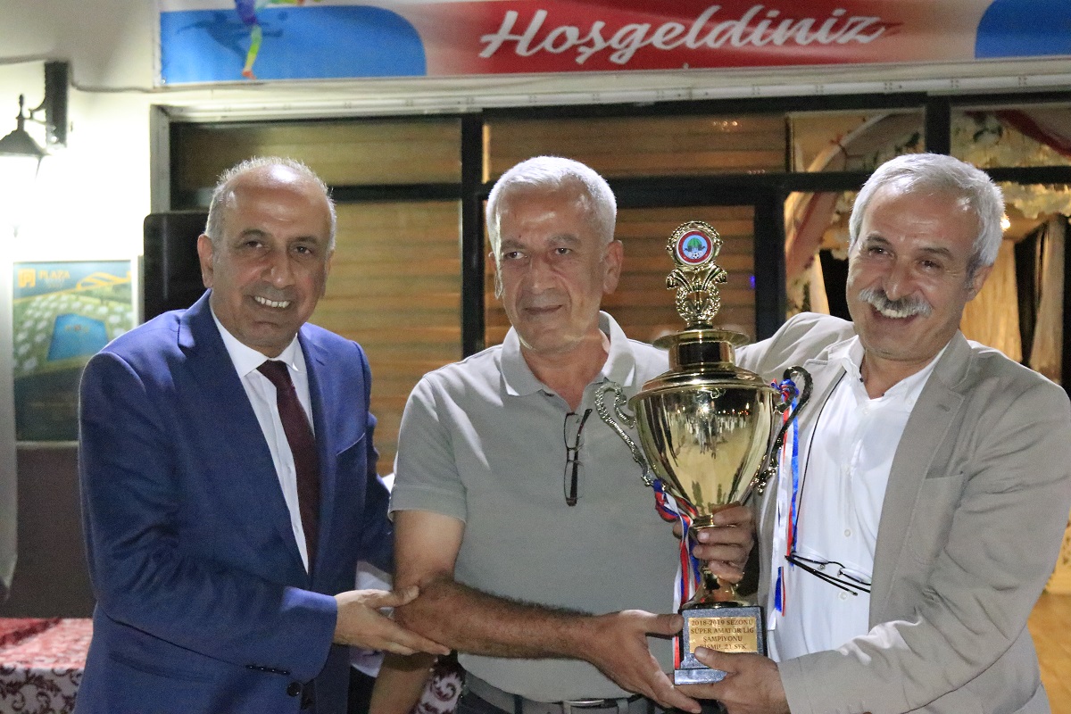 DTSO ve ASKF düzenlediği ödül töreninde başarılı takımlara kupaları verildi