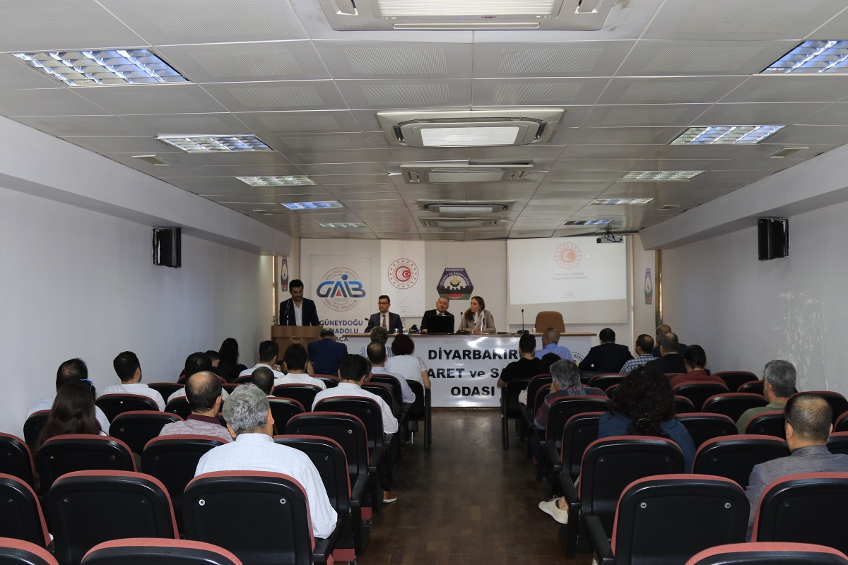 DTSO işbirliğinde Ticaret Bakanlığı ve GAİB organizasyonu ile Dış Ticaret Semineri düzenlendi