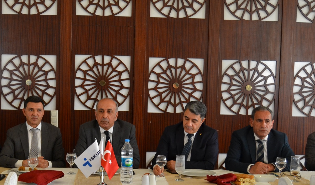 Diyarbakır iş camiası ile kamu kurum temsilcileri COVİD-19 konusunda ortak tedbirleri değerlendirdiler