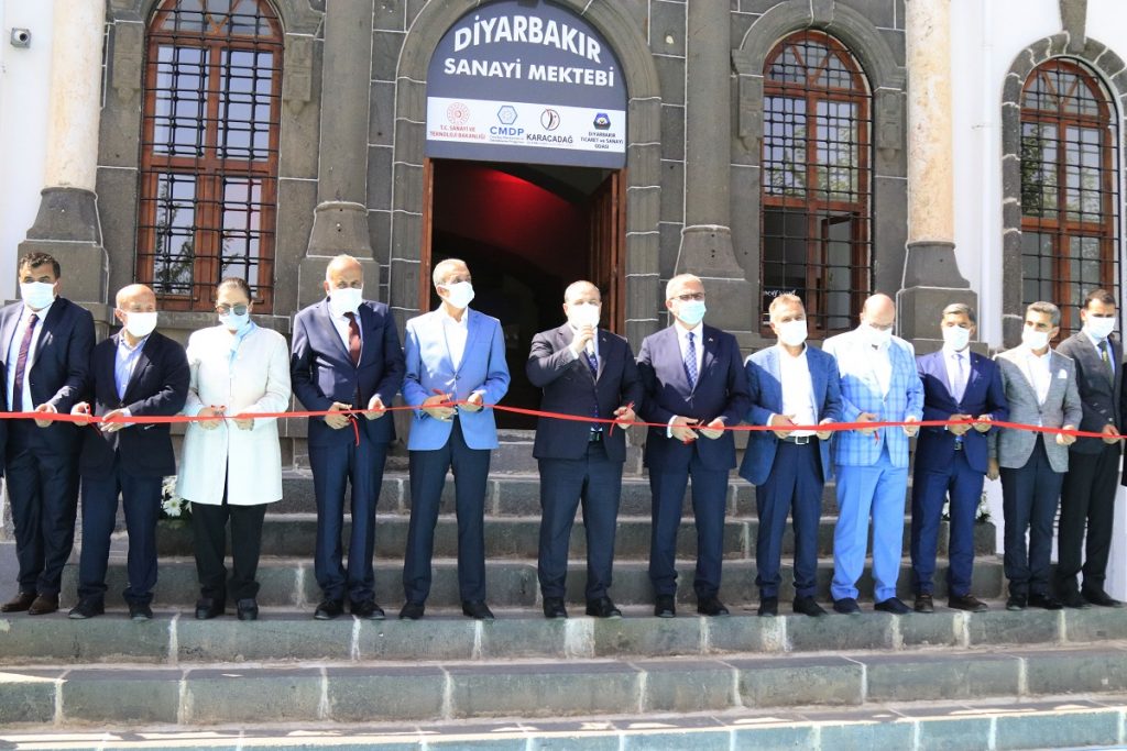 Wezîrê Senayî û Teknolojiyê Mustafa Varank Tevlî Merasîma Vekirin û hîmdanîna  Projeyên ku ji Alî OBPA’yê ve tên Birêvebirin bû