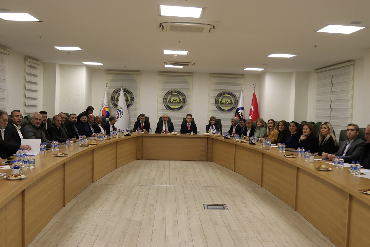 DTSO’da ‘Türkiye Ekonomisi ve İş Fırsatları’ sunumu